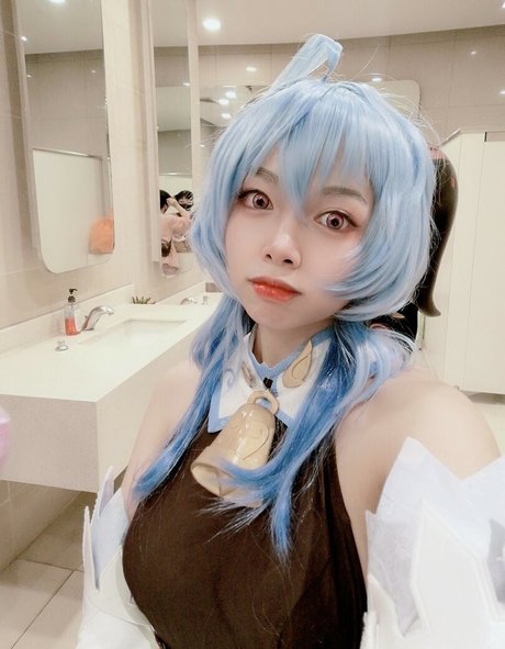 手コキ 主観視点 オンリーファンズ ヌード 画像