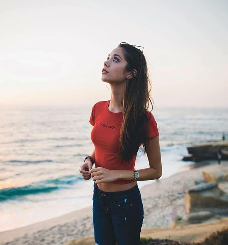 Melodi Flack ヌードスター 写真