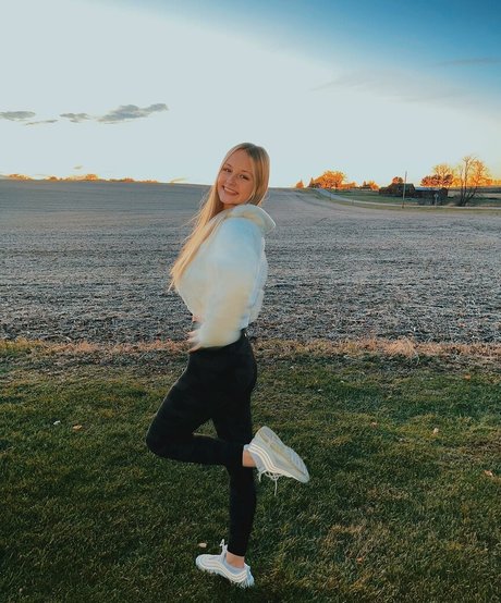 Anya Marie 素敵なスター アーカイブ