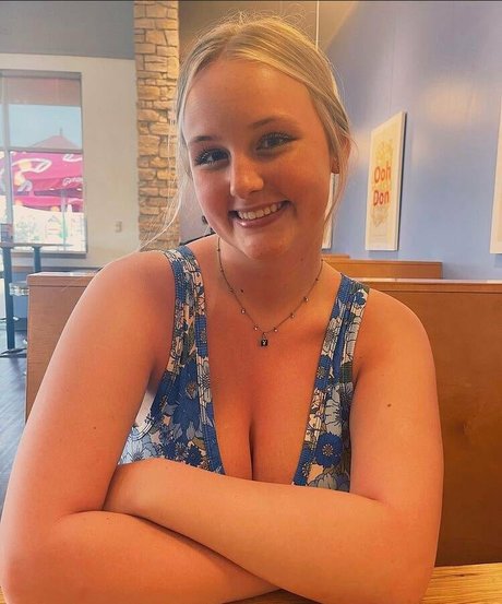 Anya Marie ポルノスター xxx 写真