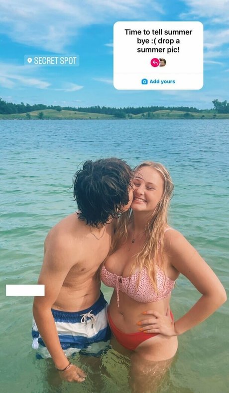 Anya Marie ホットスター 写真