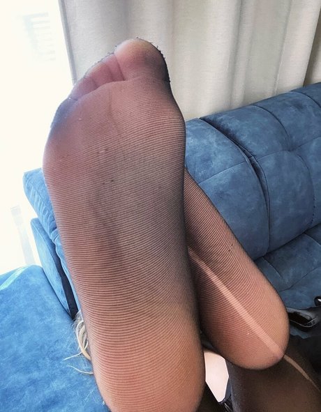 肉厚マンコオンリーファンズ 無料アダルト 写真