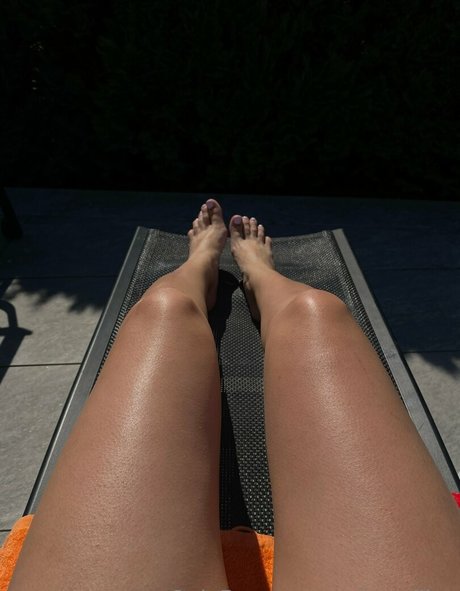 ゴス3P OnlyFans アダルト無料 画像