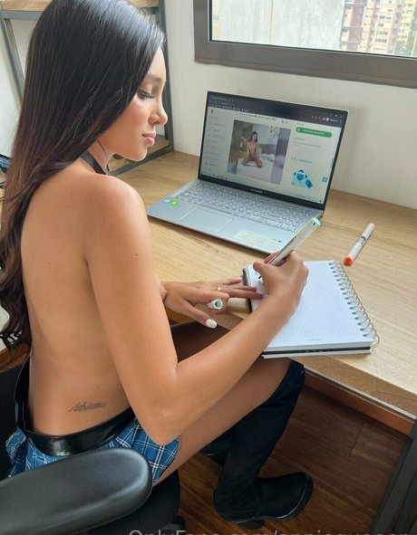 お金 オンリーファンズ 美しいポルノ ギャラリー