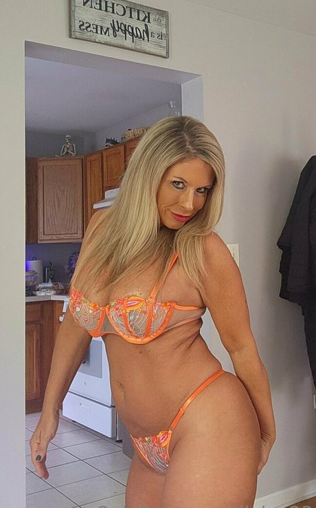 lilylee23 ポルノスター HD 画像