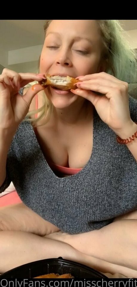 misscherryfit ヌードのポルノスター 画像