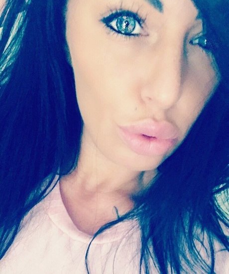 日本の女子高生OnlyFans エロチック 写真