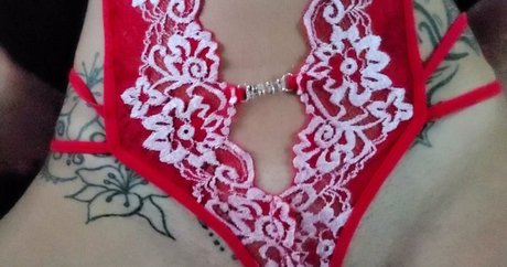 lydialuxyfree ヌードモデル ギャラリー