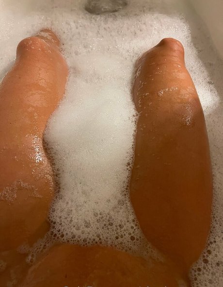 charleexxxrose ホットなモデル 写真