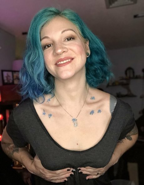 ブラックマジックオンリーファンズ アート裸 アーカイブ