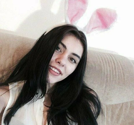 lindamisty ポルノモデル ギャラリー