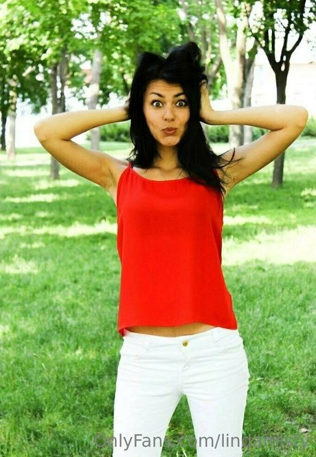 lindamisty ホットなモデル 写真