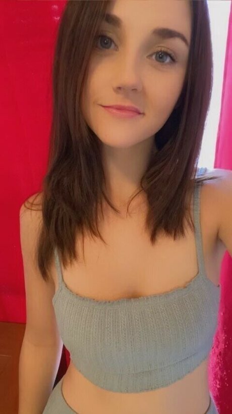 アンバー・オンリーファンズ アートヌード 写真