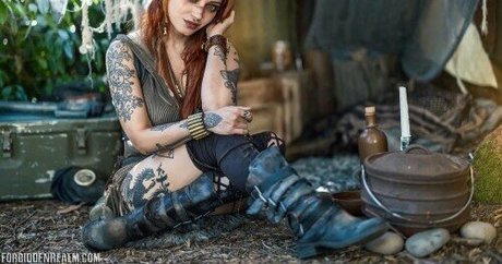 Genevieve セクシー女優 画像