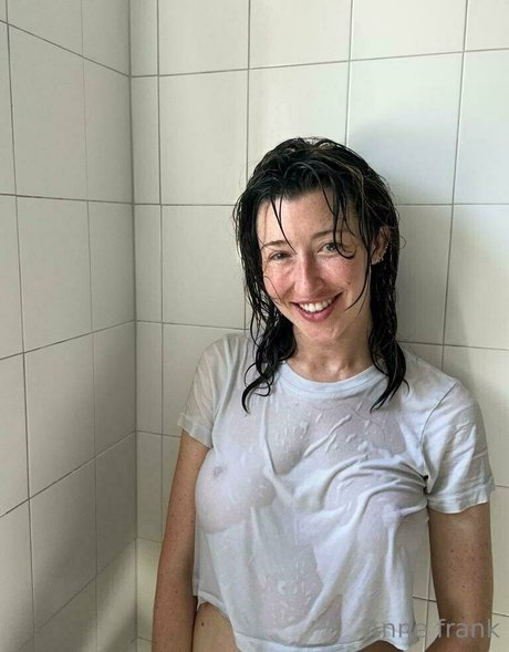 年配の熟女オンリーファンズ アートポルノ 写真