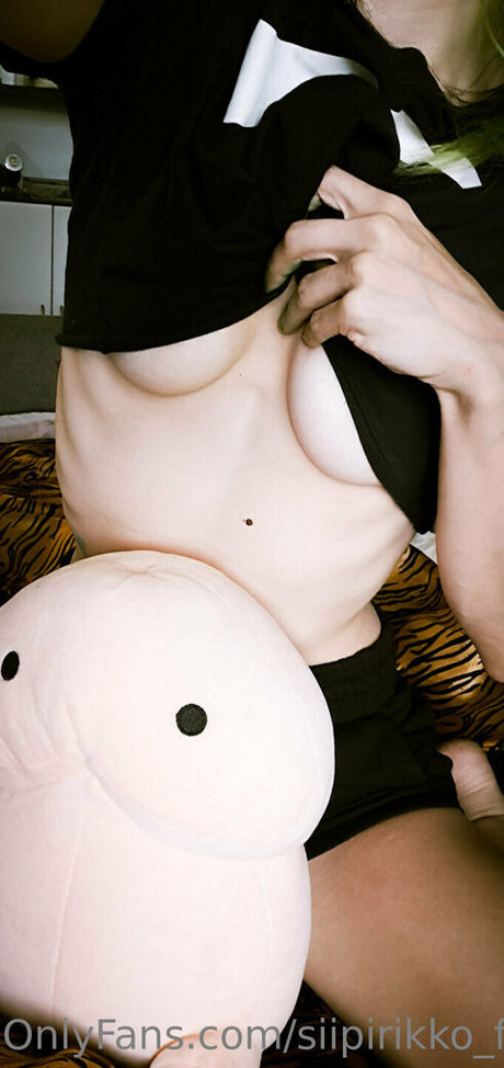 年配の熟女オンリーファンズ ポルノ 写真