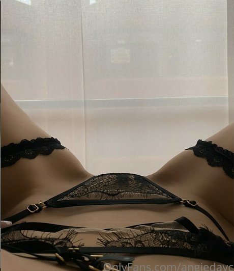 angiedayc スター 画像