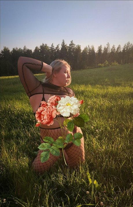 unilaama ホットなスター 写真