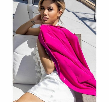 Paige Hurd エロティック女優 画像