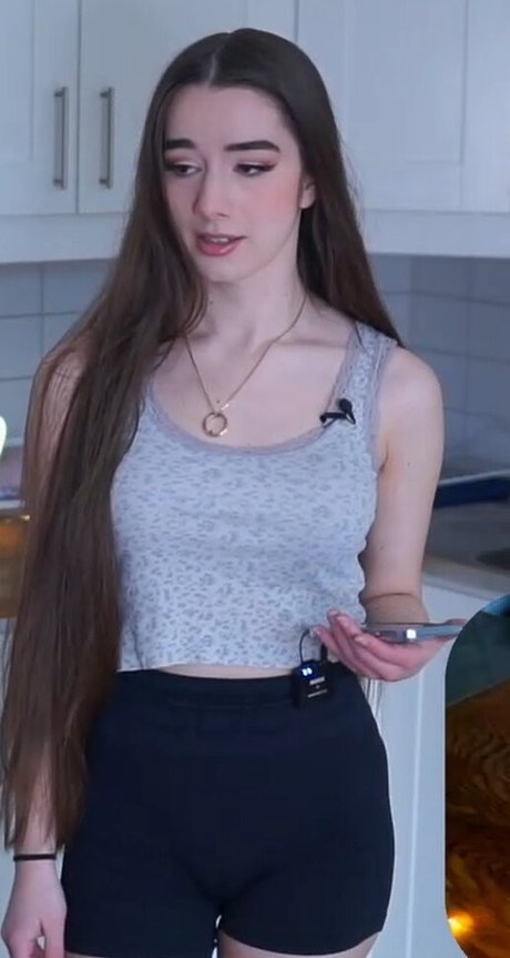 アジアンゴス オンリーファンズ ヌード 写真