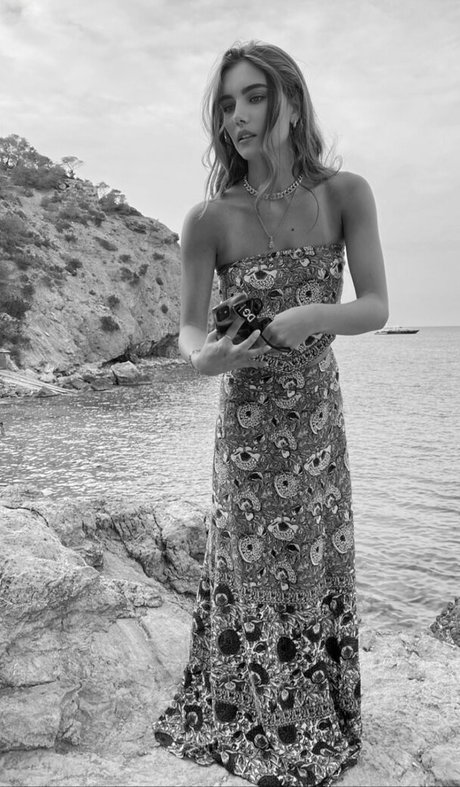 Claire Molin アート女優 ギャラリー