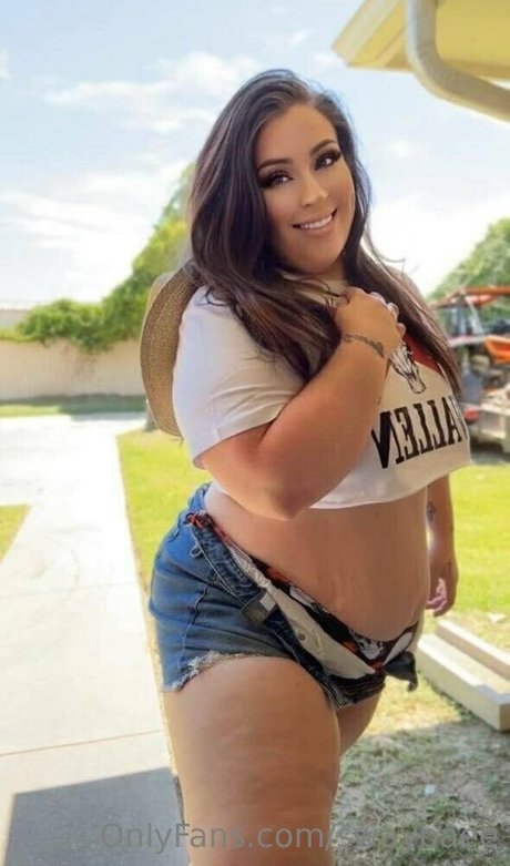 赤毛の太めOnlyFans 美しいヌード 写真