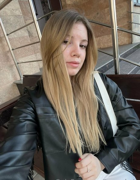 大きな黒い猫OnlyFans ポルノ ギャラリー