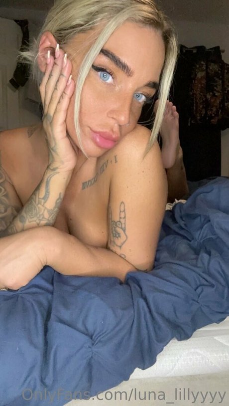 miaphilips ポルノスター ヌード 写真