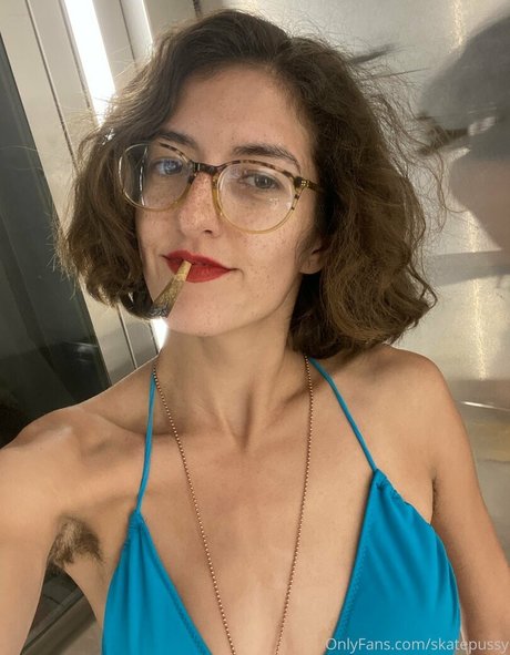 小柄なティーンオンリーファン ホットセックス 写真