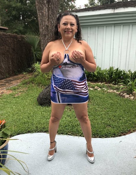 巨乳の大学OnlyFans アート裸 写真