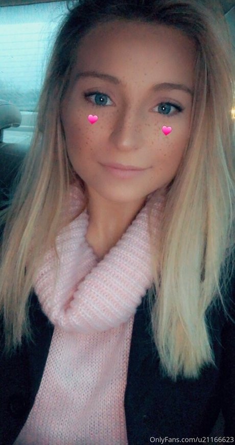 Sunny Bunnnie 美しいポルノスター ギャラリー