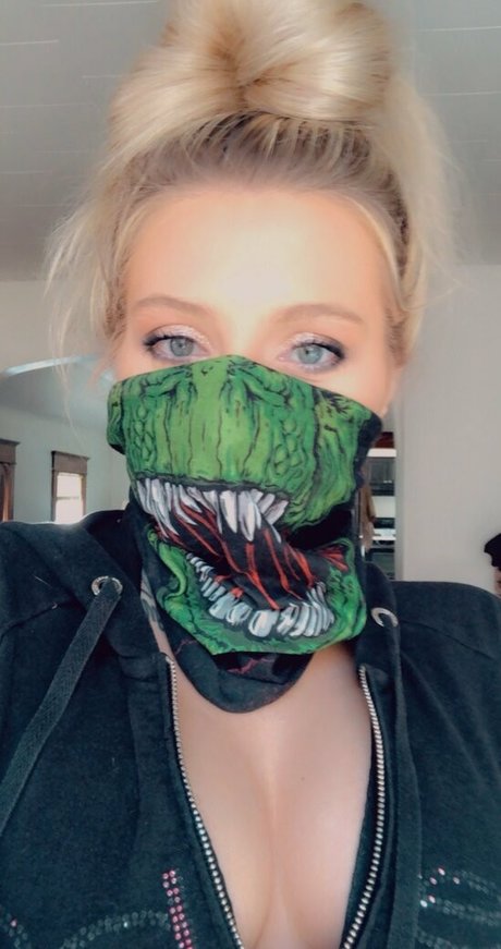 Sunny Bunnnie ホット女優 ギャラリー