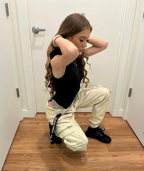 eroticdomination スター ヌード 写真