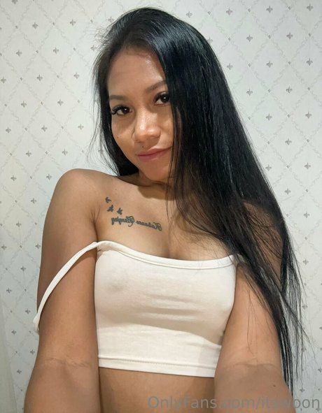 BBWシーメールオンリーファンズ ホットセクシー 写真