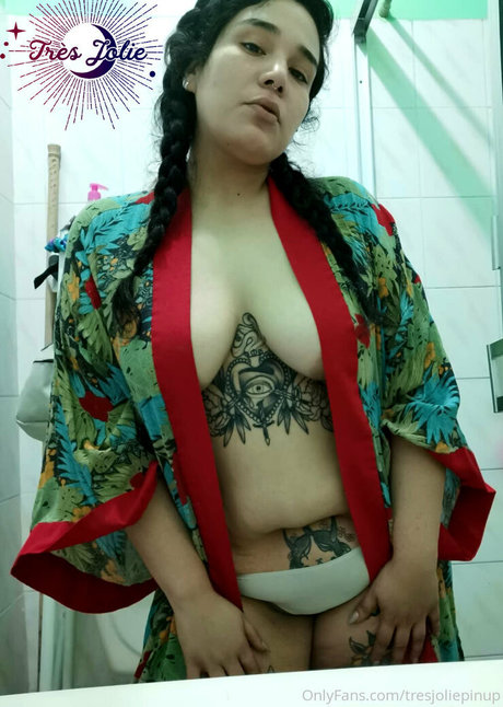 tresjoliepinup アート女優 写真