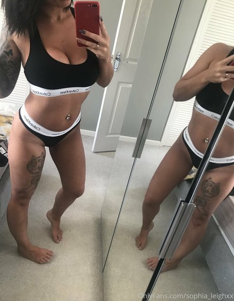 Sophia Leighxx トップモデル アーカイブ