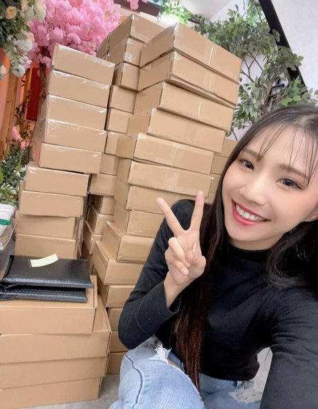 マイクロTバックOnlyFans セクシーxxx 写真