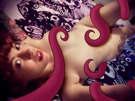 Not Your Princess ポルノモデル 写真