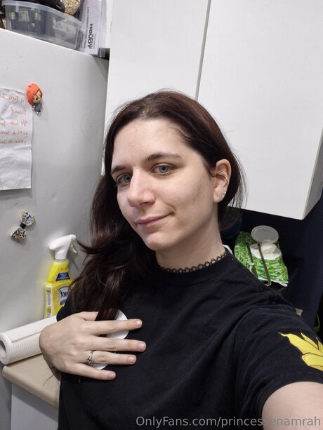 Princesse Namrah 美しいモデル 写真