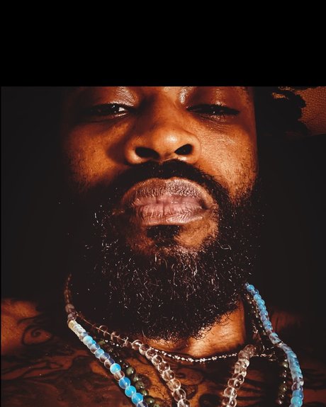 フェイシャルオンリーファンズ 無料ポルノ 画像