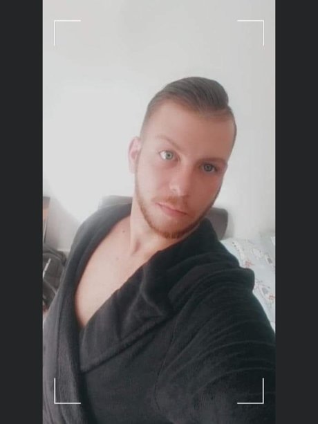 _Your Perfect Couple_ 完璧なポルノスター 写真