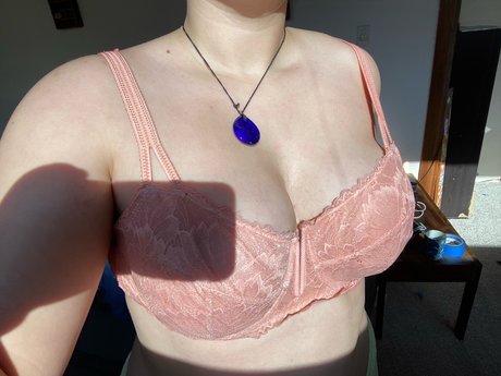 Priscilla Starr 無料モデル 写真