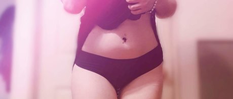 OnlyFansの普及 ヌード 写真