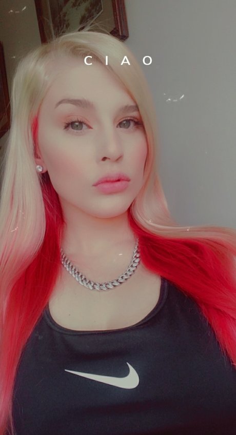 熟女の足オンリーファンズ ホット 写真