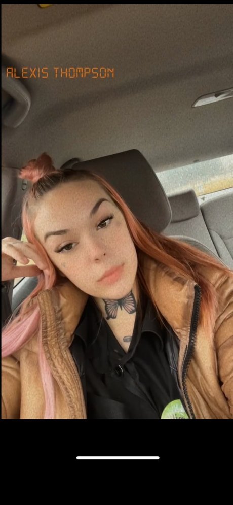 Get wet with lexx_ セックスモデル 写真