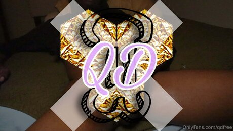 Damien Q_ HDスター 写真