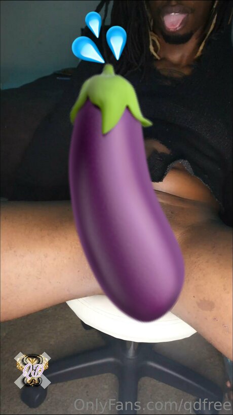 Damien Q_ セクシー女優 写真