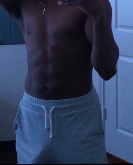 _specialist スター 裸 写真