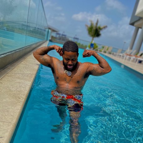 DJ_ 完璧なモデル 写真