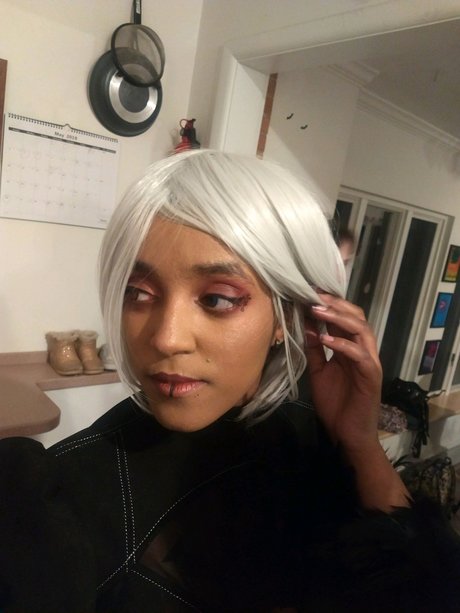 Selene Vakarian ヌード女優 画像